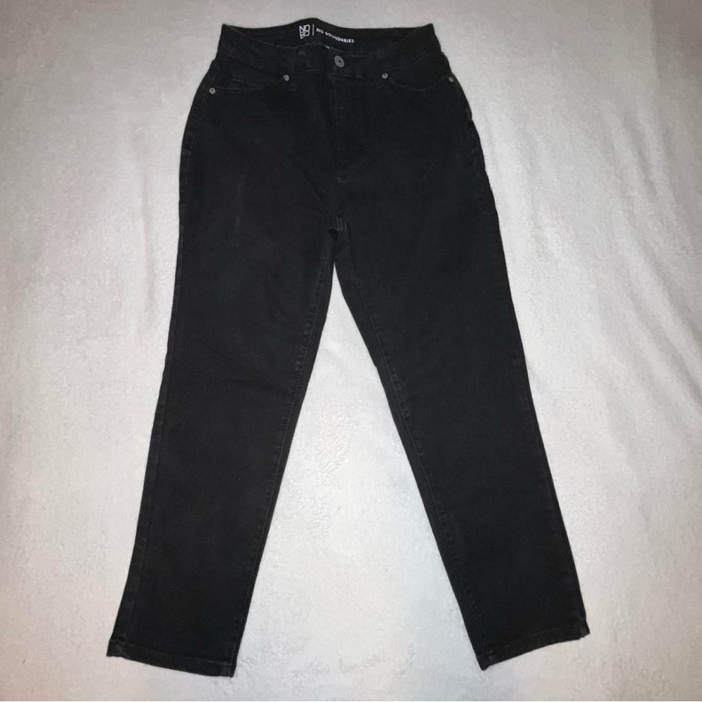 BLACK BAGGY HIGH RISE MOM JEANS